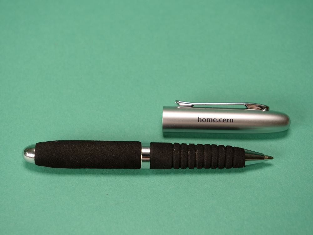 small pen black