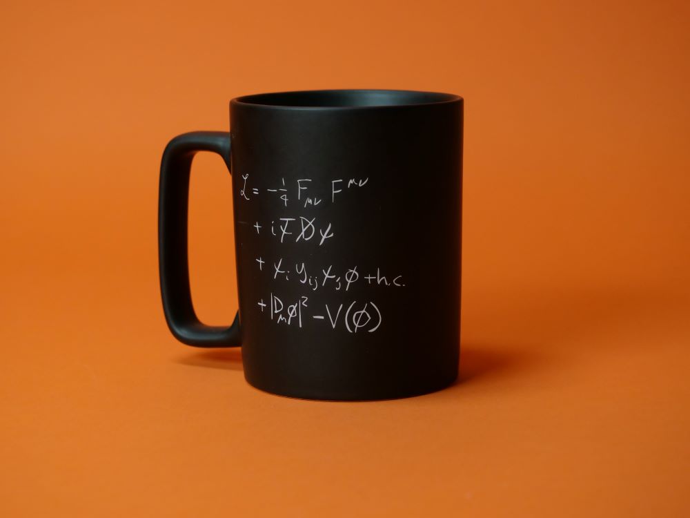 Tasse côté formule